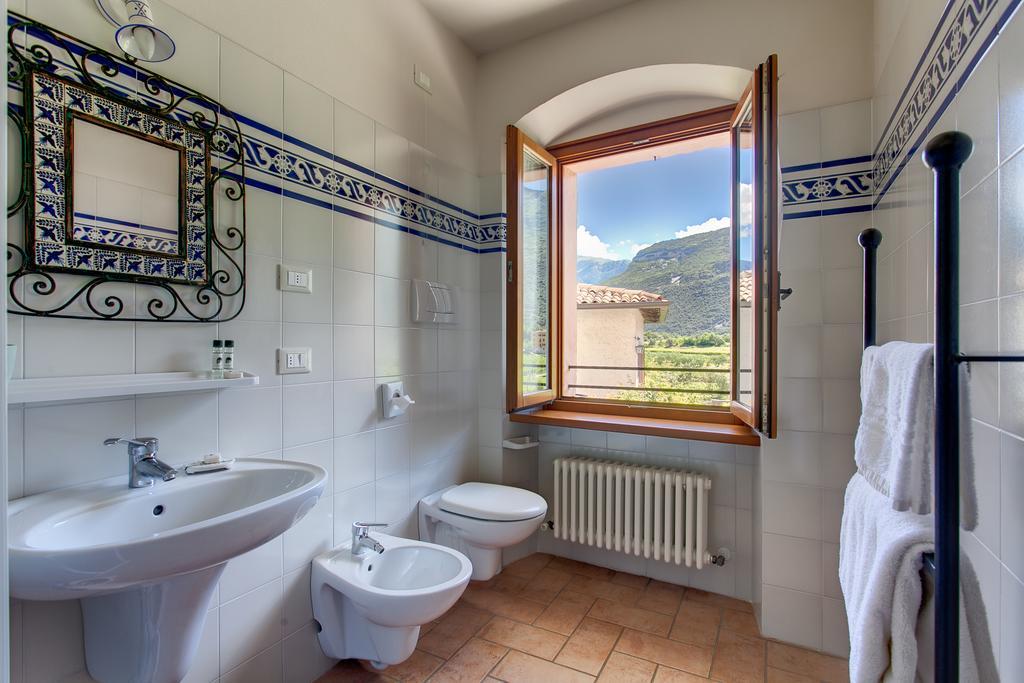 Agriturismo Maso Lizzone Dro Bagian luar foto